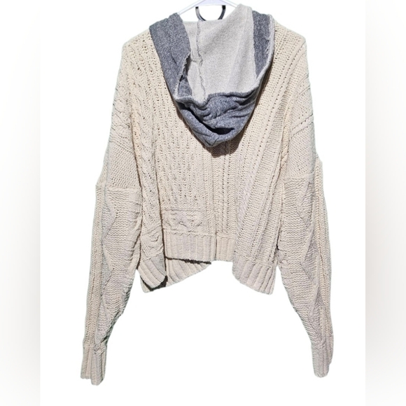 Elan Cream V-Neck Cable Knit Sweater EUC Medium Oversized PTP 27 - Picture 7 of 7